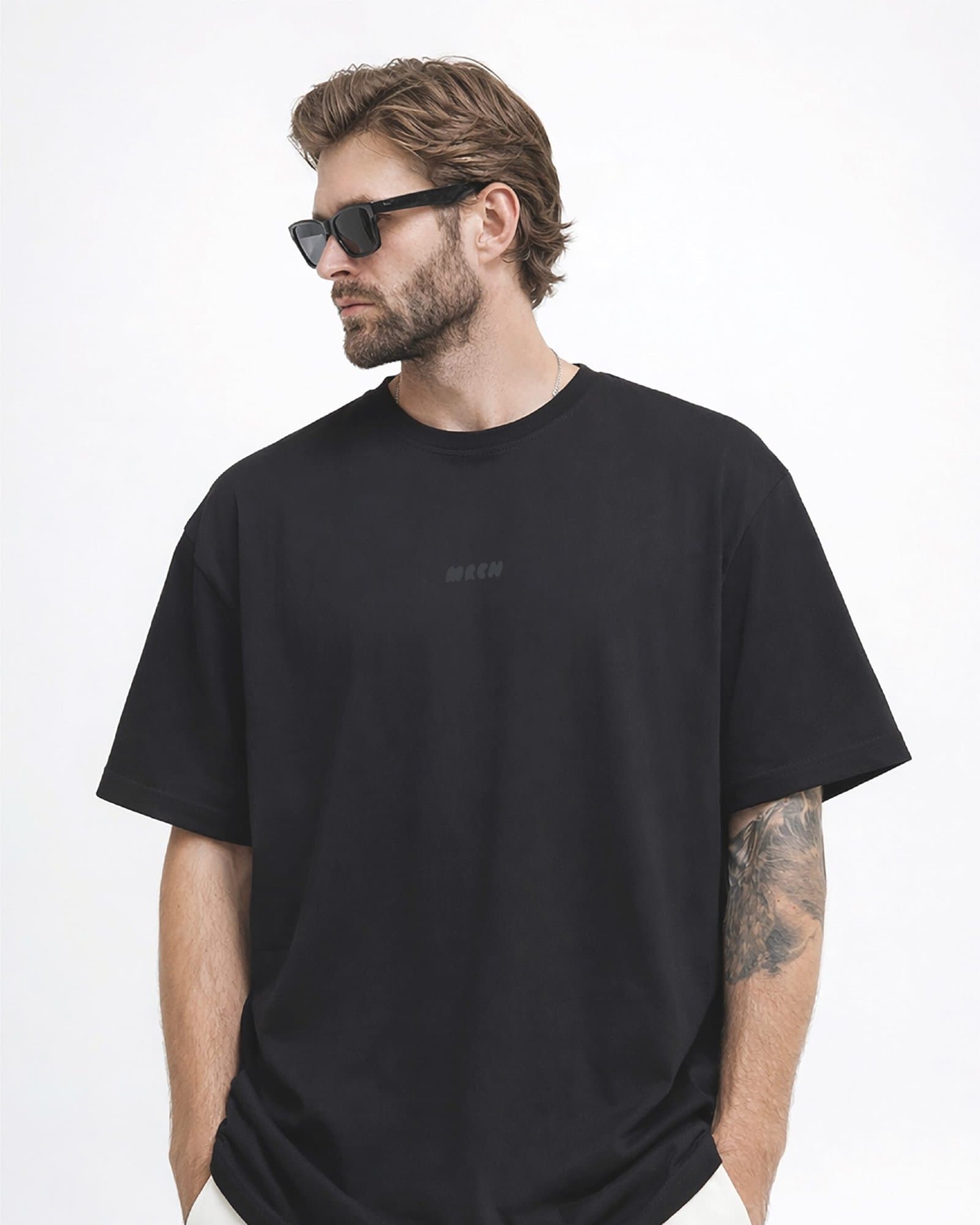 CAMISETA OVERSIZE BÁSICA NEGRA – 320gr MRCH